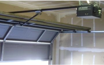 Overhead door installation in Miami-Dade County